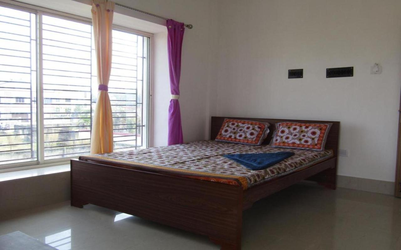 Staymaker Hotel Sannidhyo Shanti Niketan Luaran gambar