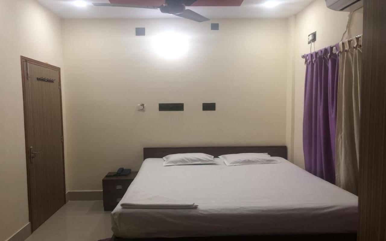 Staymaker Hotel Sannidhyo Shanti Niketan Luaran gambar