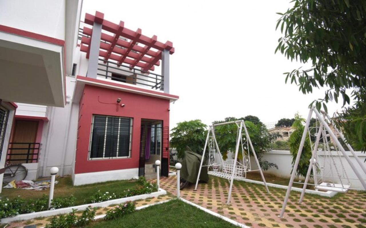 Staymaker Hotel Sannidhyo Shanti Niketan Luaran gambar